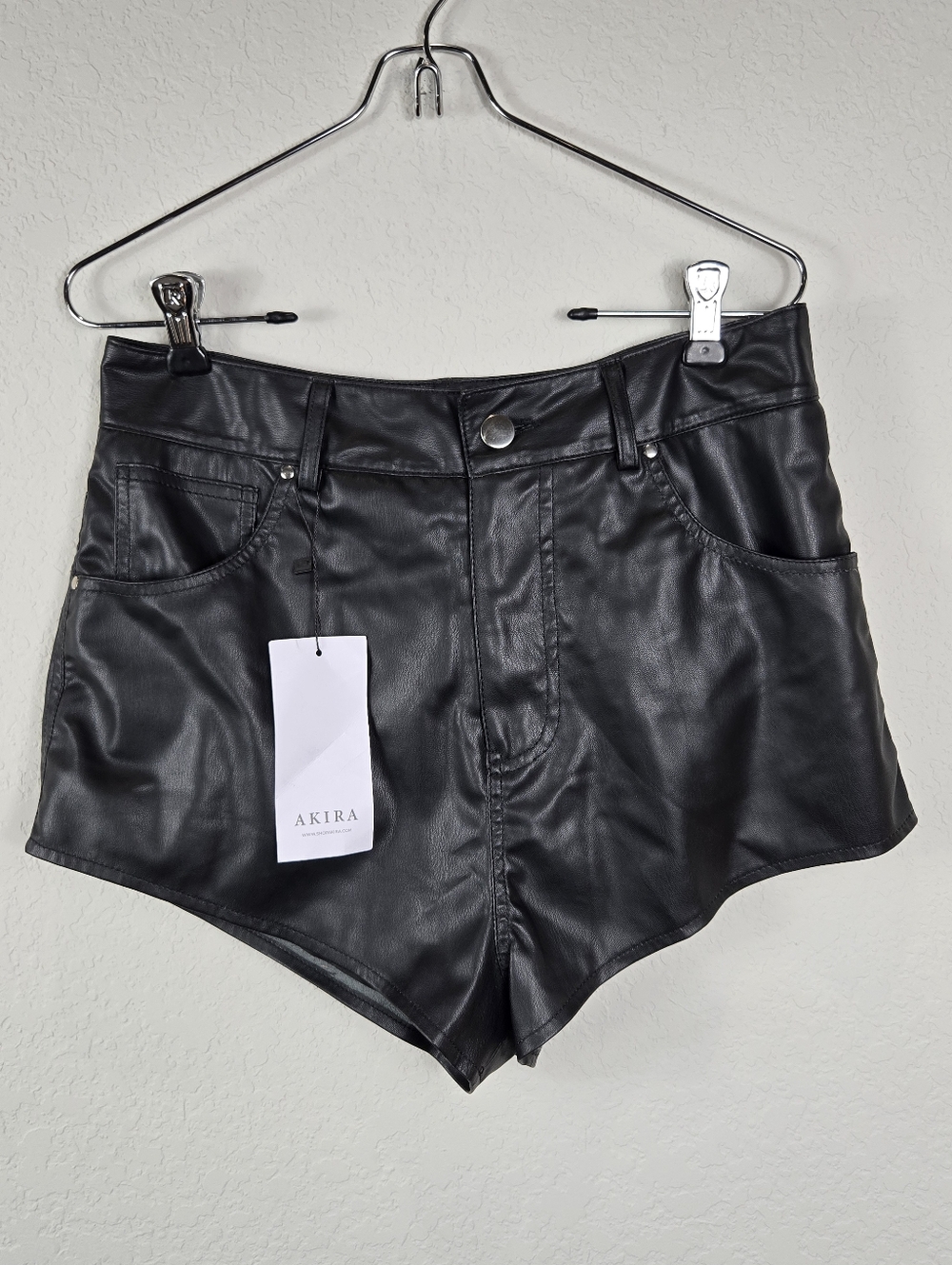NWT AKIRA Black Faux Leather High Waisted Hot Shorts Club Night Out Large